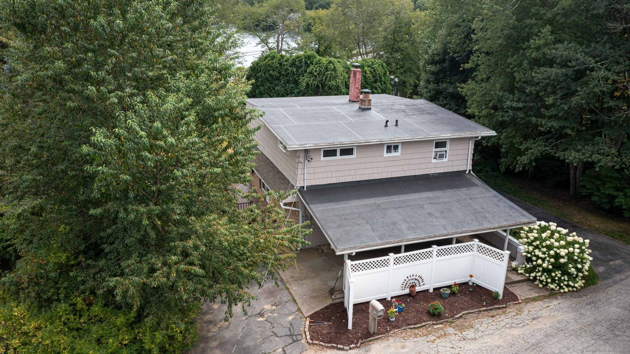 Discover a rare opportunity to own direct waterfront on the serene shores of Oxoboxo Lake.