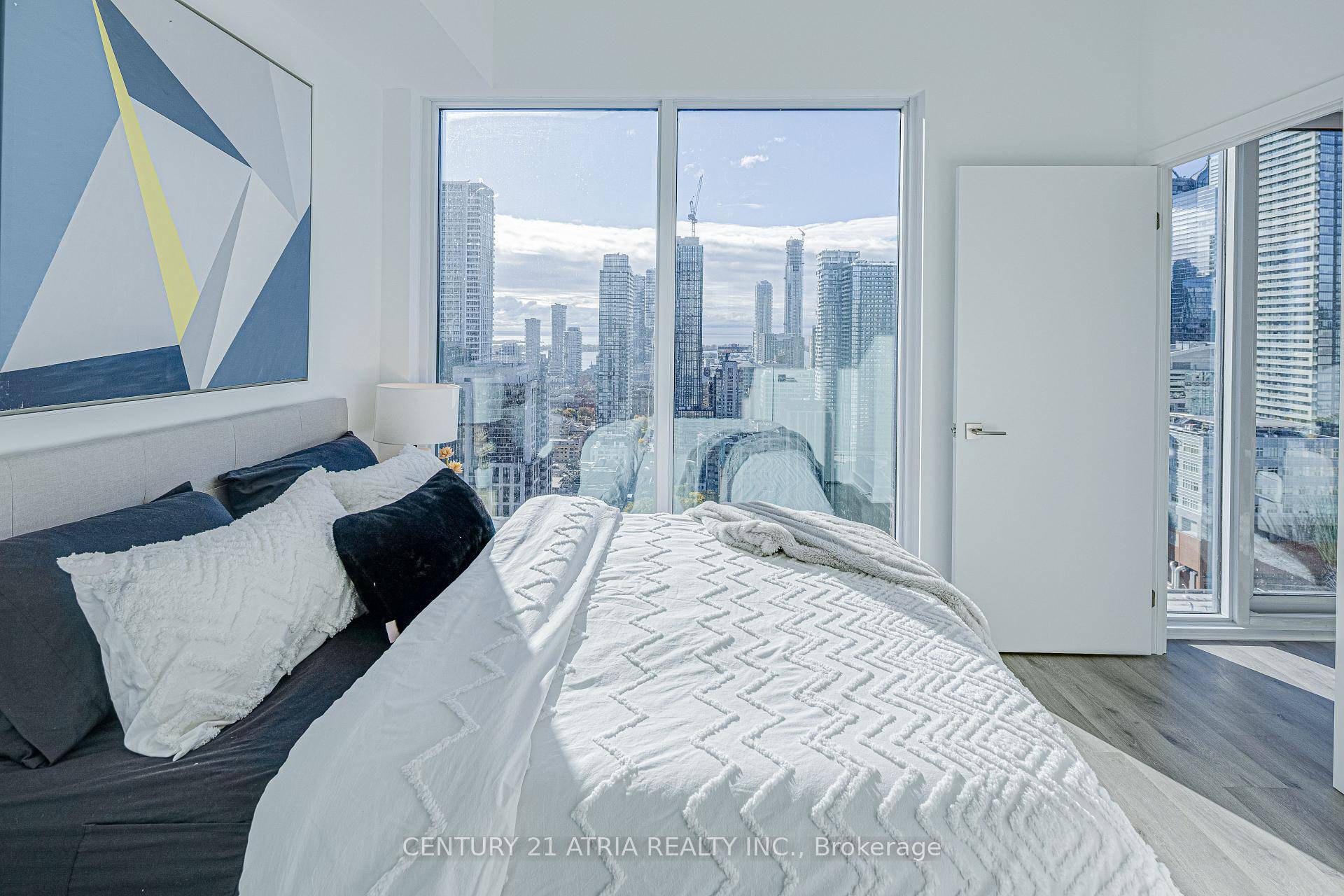 Don't miss out on this opportunity for a BRAND NEW, never lived in unit at 252 Church Condos !