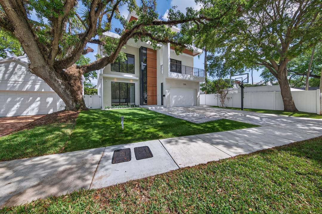 This stunning home located on Rio Vista's desirable north side.