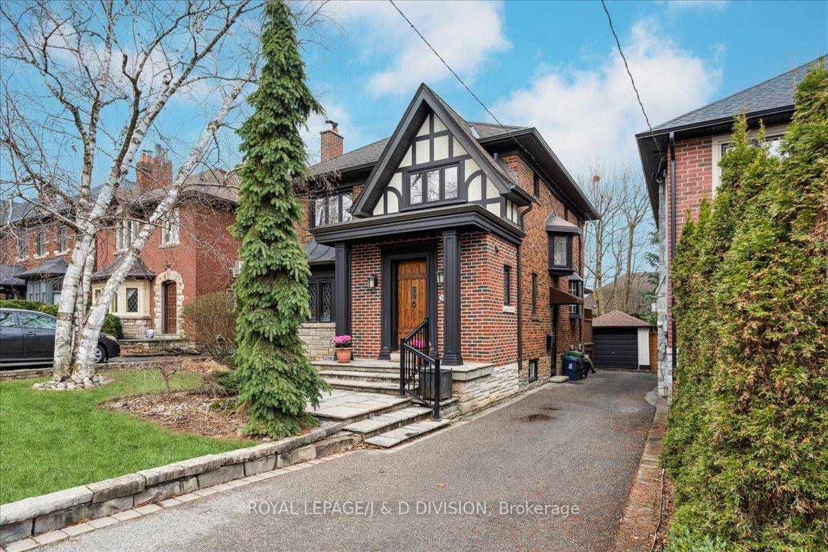 Ideal location for peace and quiet and quick walk to Eglinton amenities transit, this 37.