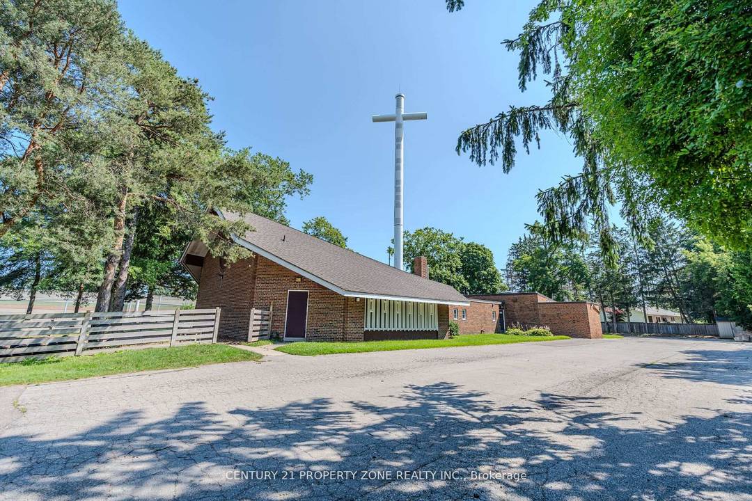 Exceptional opportunity to acquire a prominent commercial property in one ofMississauga's most prestigious and established neighbourhoods.