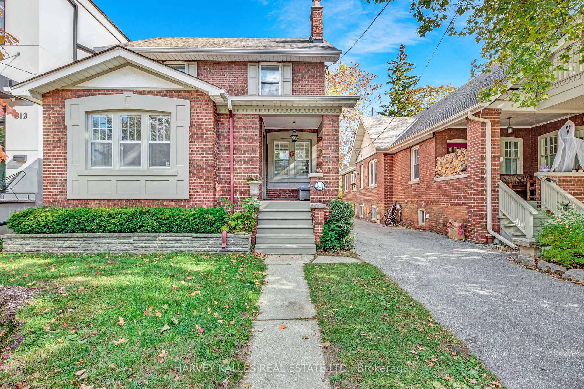 Discover this beautiful and exceptionally spacious family residence located within the desirable John Ross Robertson and Blessed Sacrament school districts.
