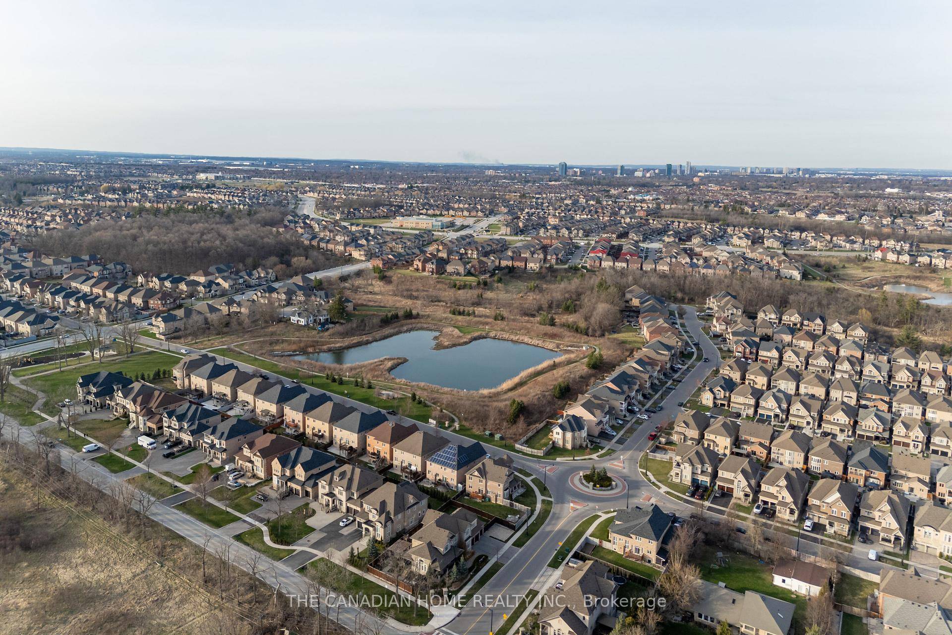 Absolutely stunning and meticulously maintained, this detached Muirland built masterpiece features the highly coveted Springbrook model and is ideally located in the prestigious Credit Valley community.
