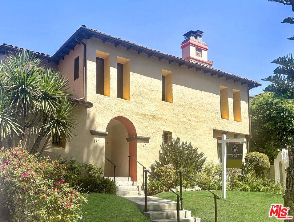 170 N Orange Dr 3BR Hancock Park La