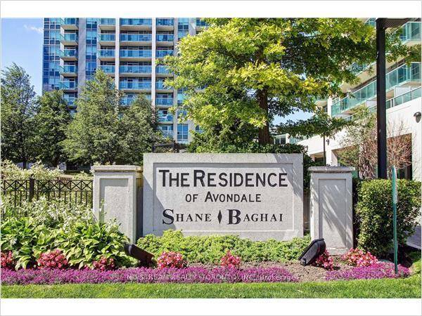 Prime North York location Yonge st and Highway 401.