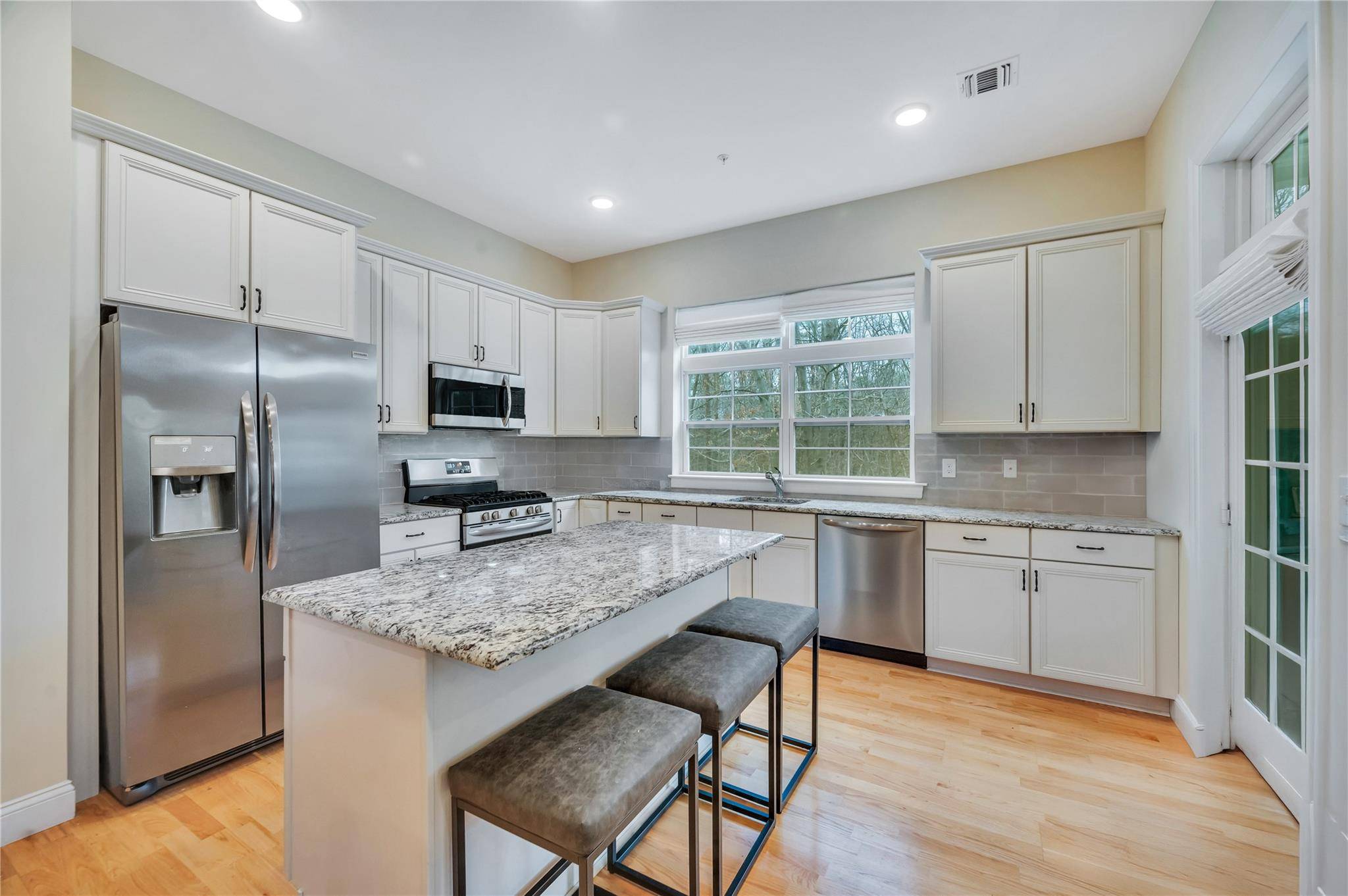 Welcome to the Vineyards at Blue Point 55 Community !