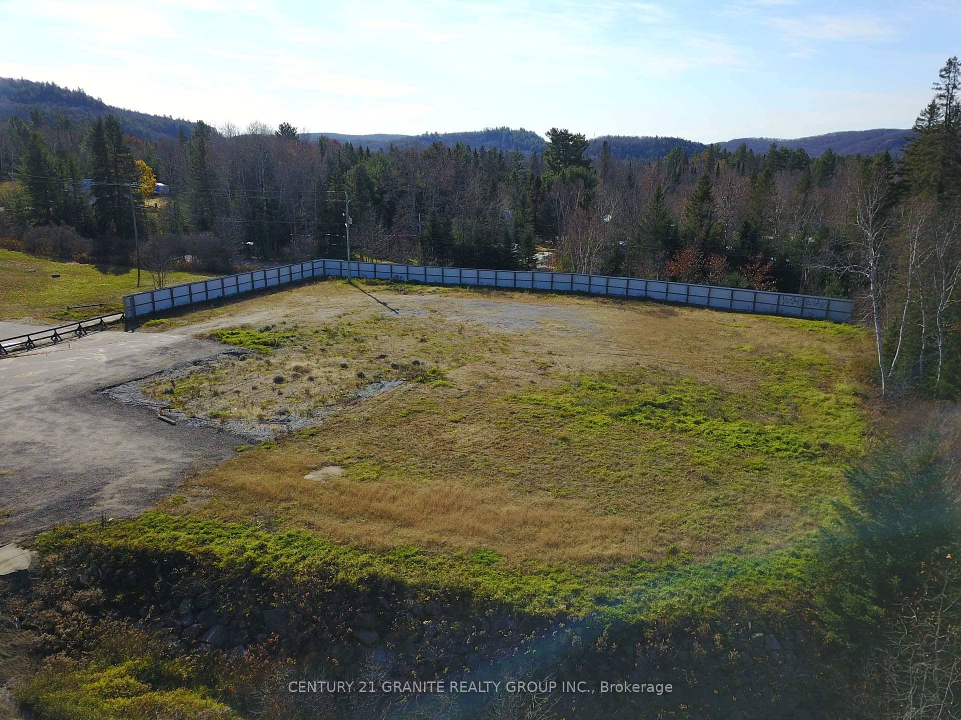 Unbeatable Commercial Opportunity in Downtown Bancroft !