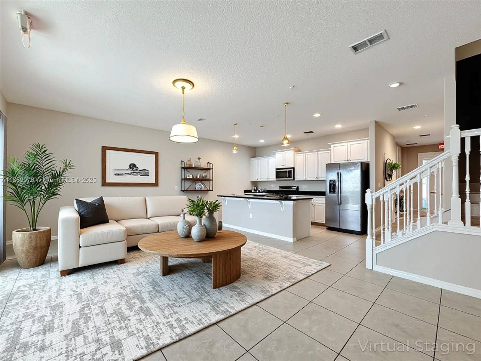 Stunning 4BR 3. 5BA townhome in Solterra Resort, just minutes from Disney.