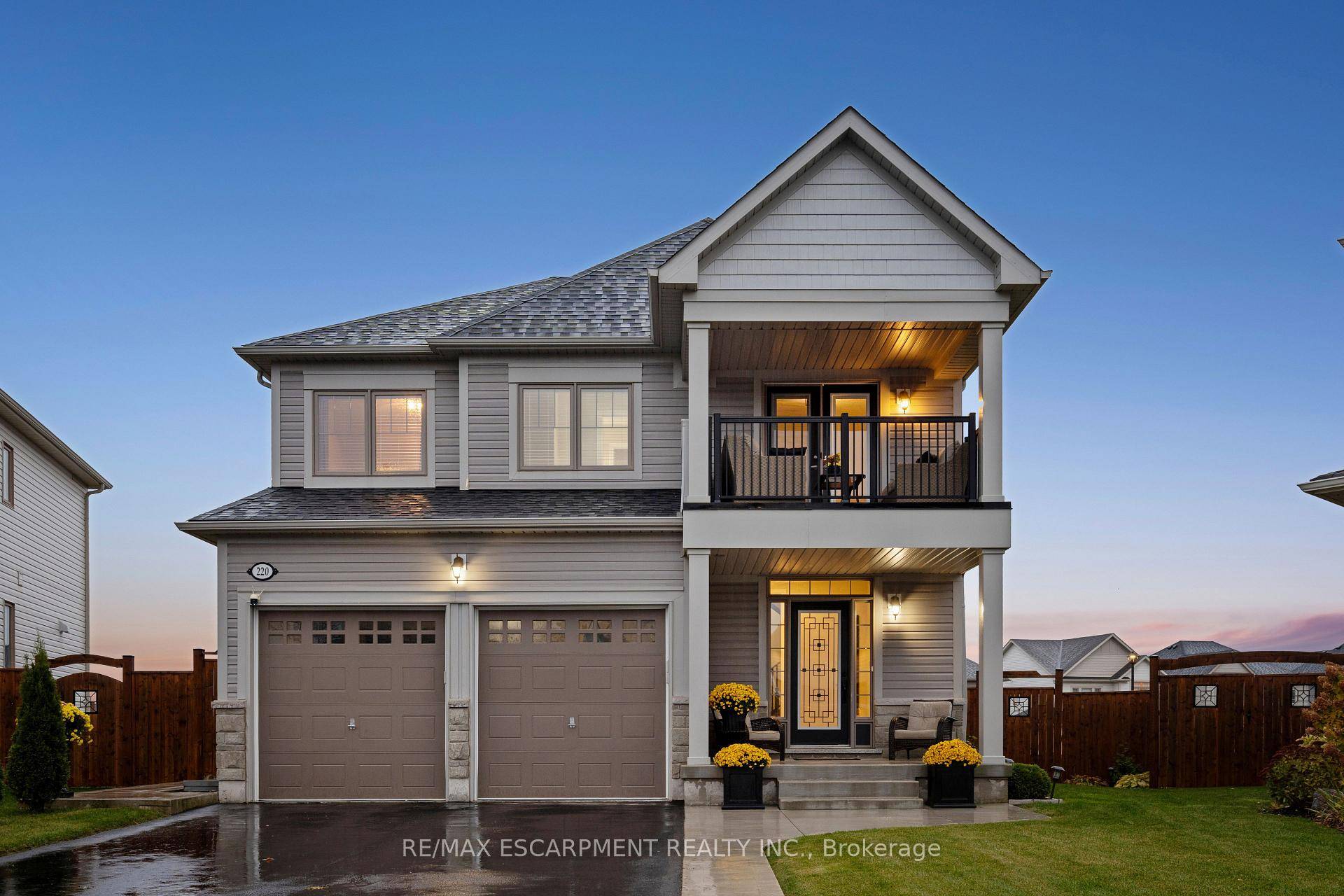 4 BEDROOMS ! 4 BATHROOMS !