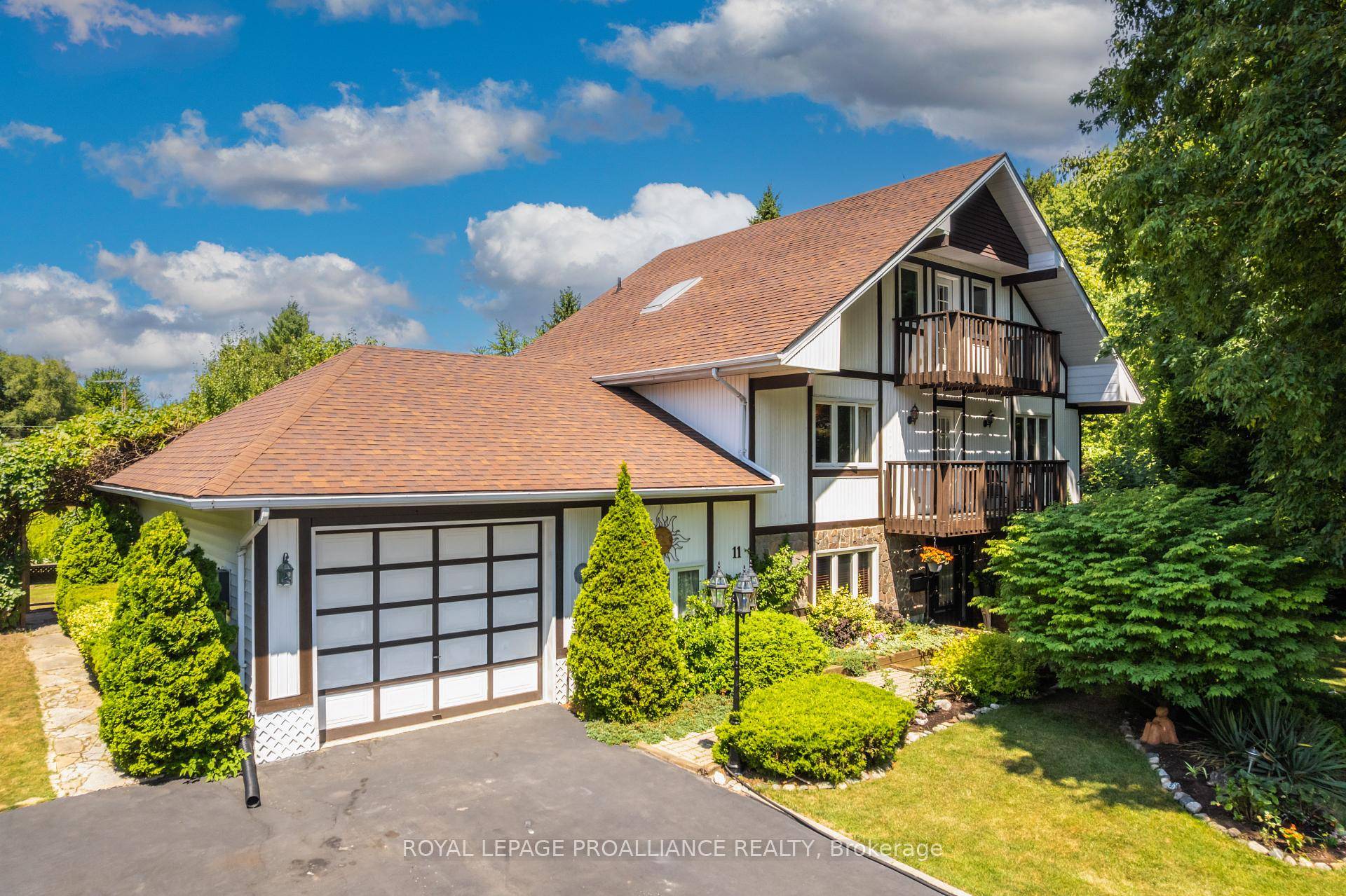 Welcome to this charming Chalet style home, offering an abundance of living space for the entire family !