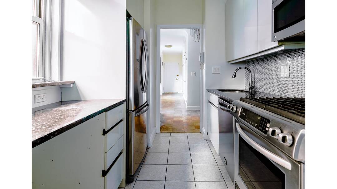 Situated one block from Central Park, 15C at Tower 58 is a corner three bedroom, two bathroom residence with north and south exposures spanning 1, 372 square feet.