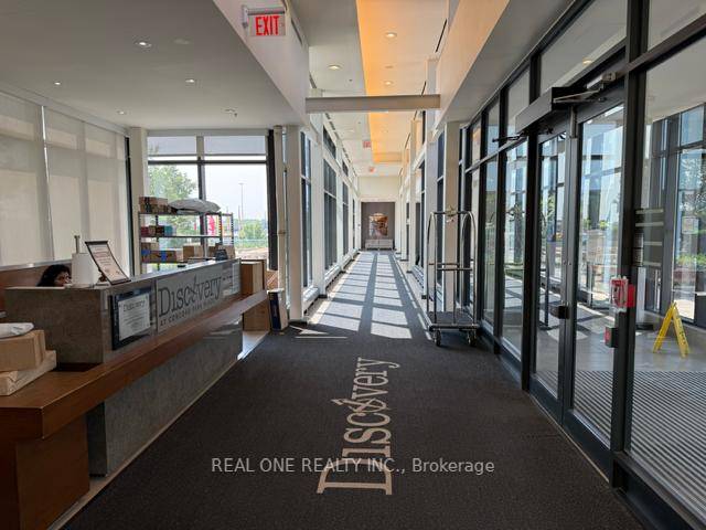 Luxury Condo With 660 Sqft 55 Sqft 715 Sqft.