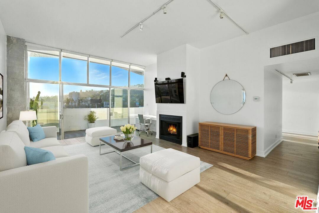 1155 N La Cienega Blvd 2BR Sunset Strip La