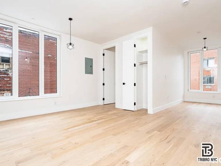 Spacious, amazing natural light, brand new appliances