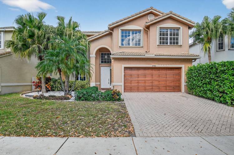 Fully refreshed and move in ready, this beautifully updated rental features a freshly painted interior, brand new staircase flooring, all new LED lighting, and designer chandeliers, creating a bright, modern ...