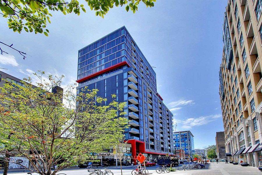Contemporary Boutique Style Condo Built by Menkes in Prime Downtown Area.