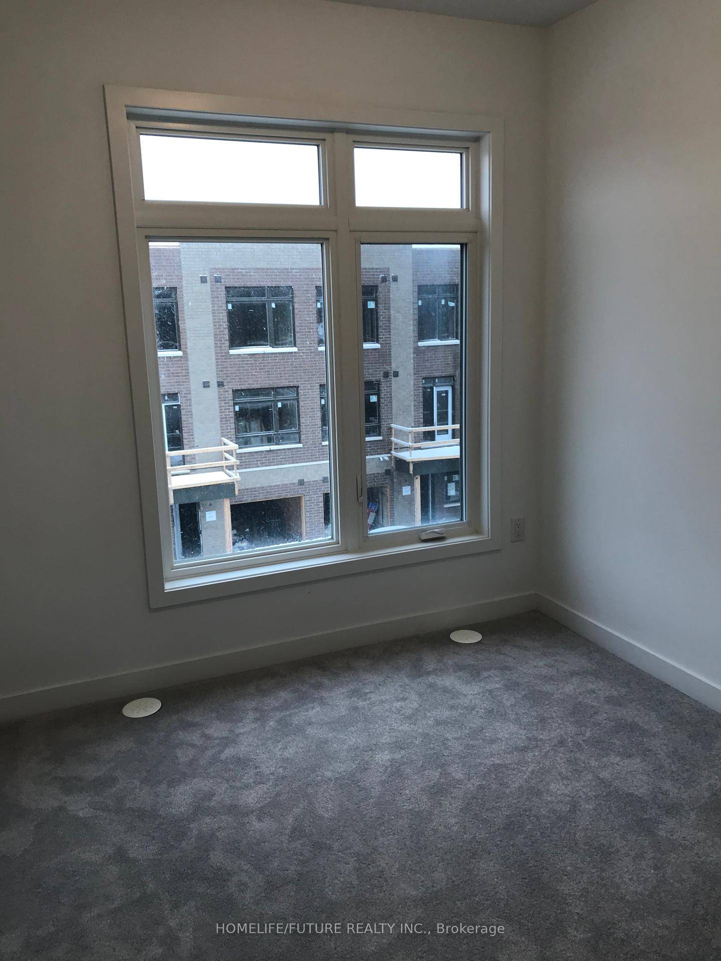 Newer Townhome In Prime Location In Woodbridge On Etobicoke Border At Kipling And Steeles.