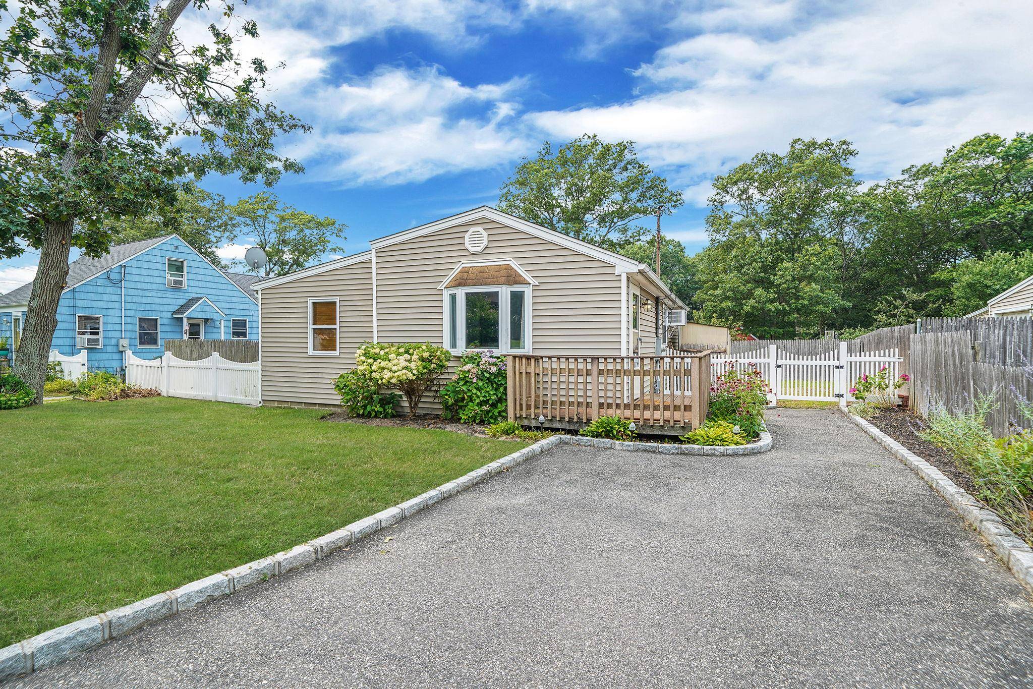 Beautifully Updated and Spacious 2 Bedroom Home on quite block.