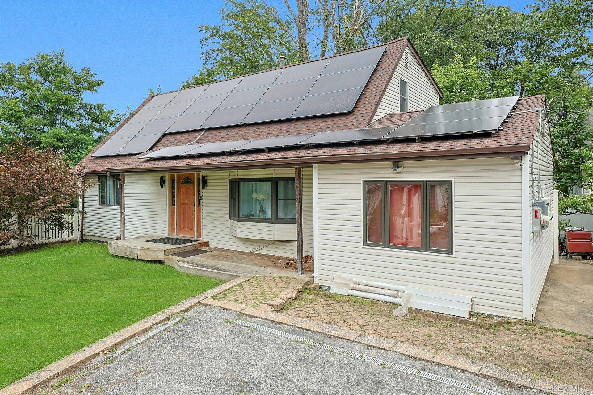 EVERYTHING INCLUDED ! ! !