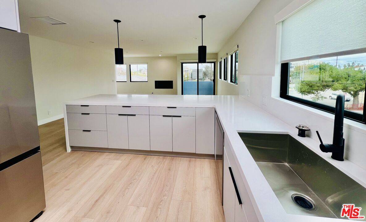 205 N Venice Blvd 3BR Marina Del Rey La