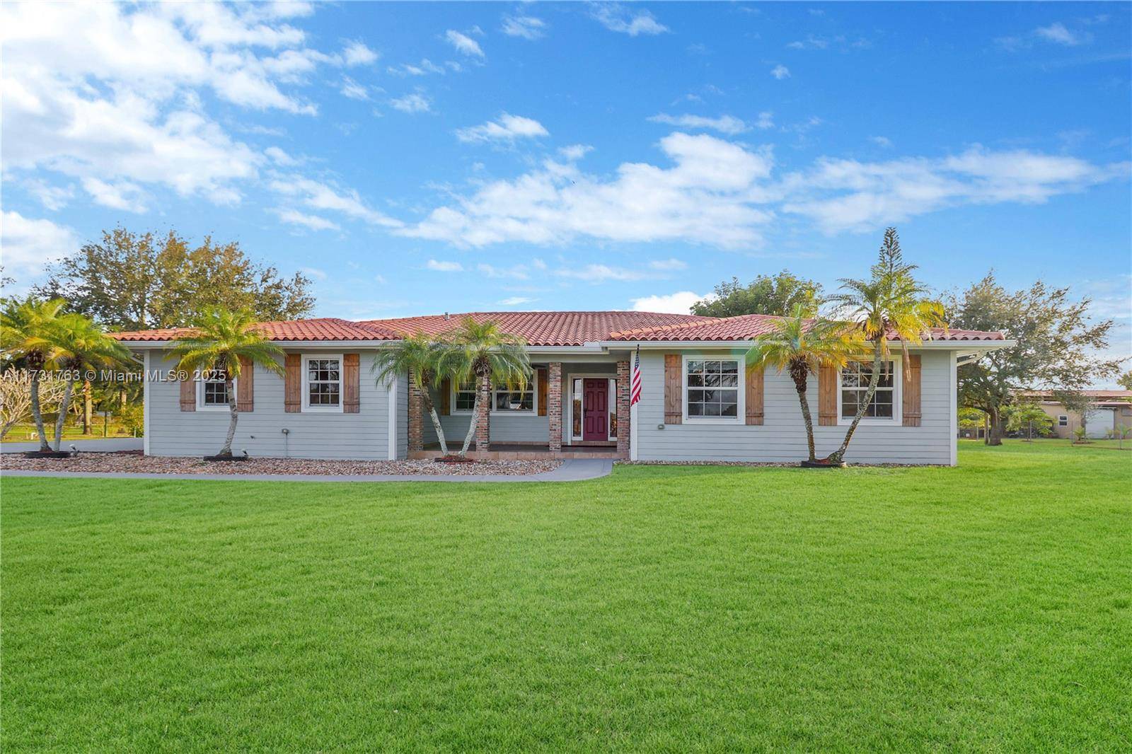 Welcome to your dream home in Homestead !