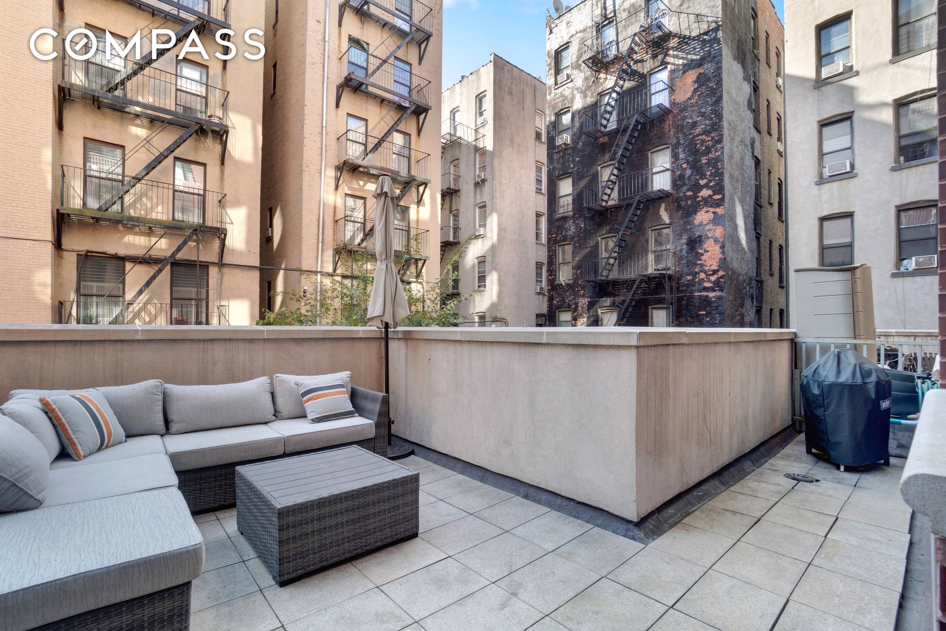 JUST LISTED ! Discover a rare outdoor retreat !