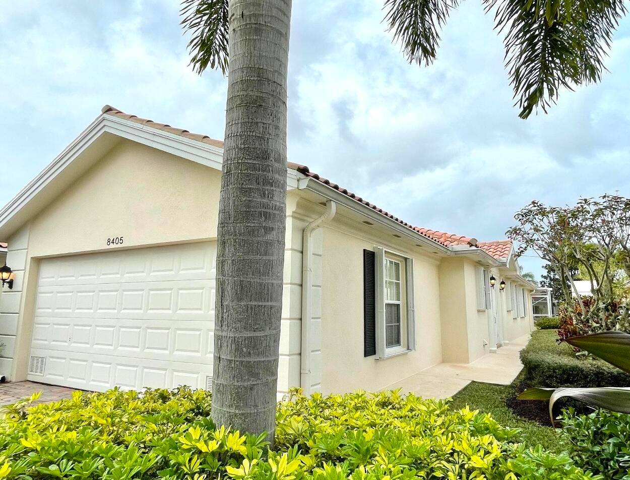 Step into your Serene Seasonal Oasis located in Wellington !