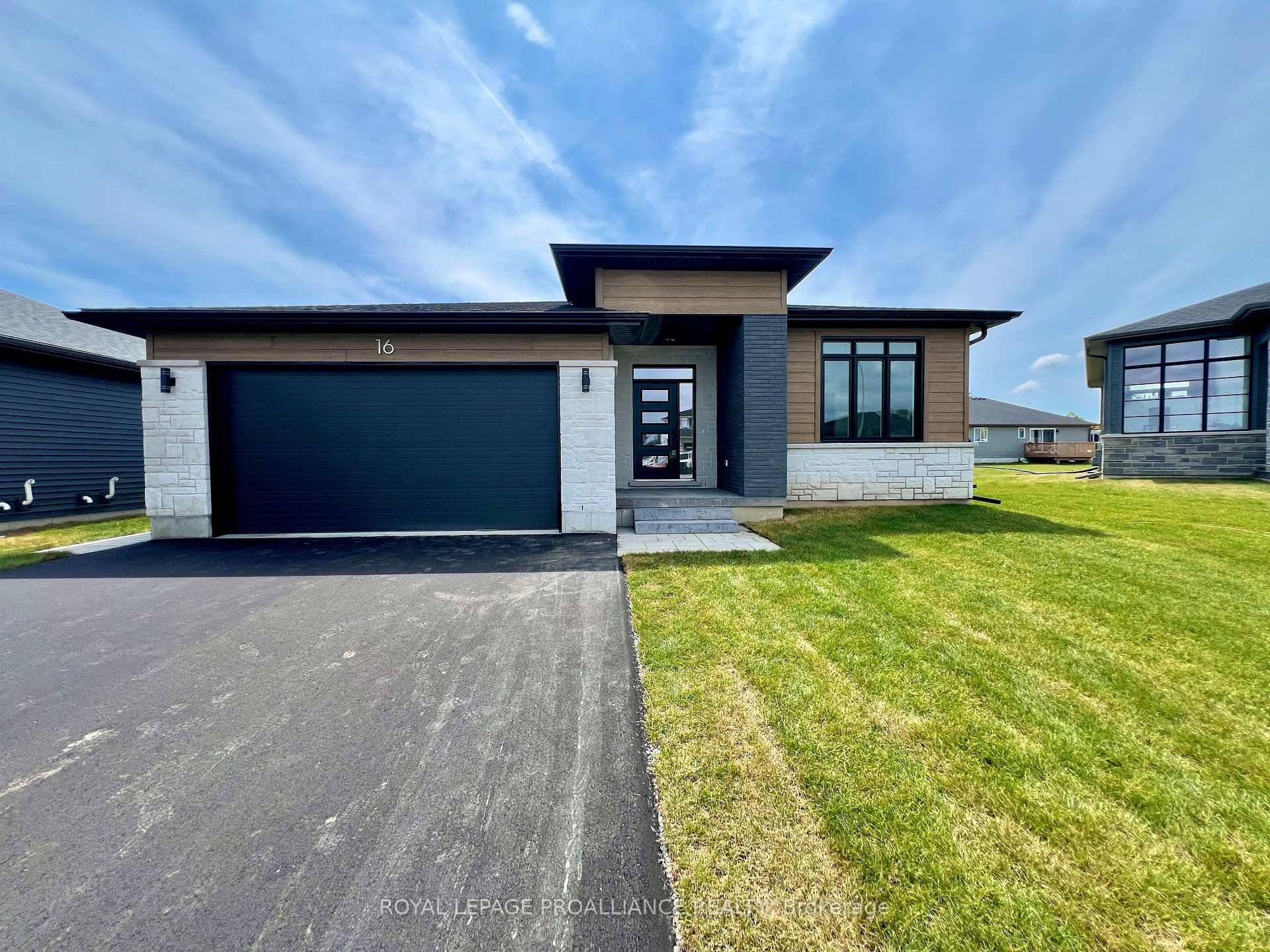 This quiet cul de sac in Potters Creek is selling out fast.