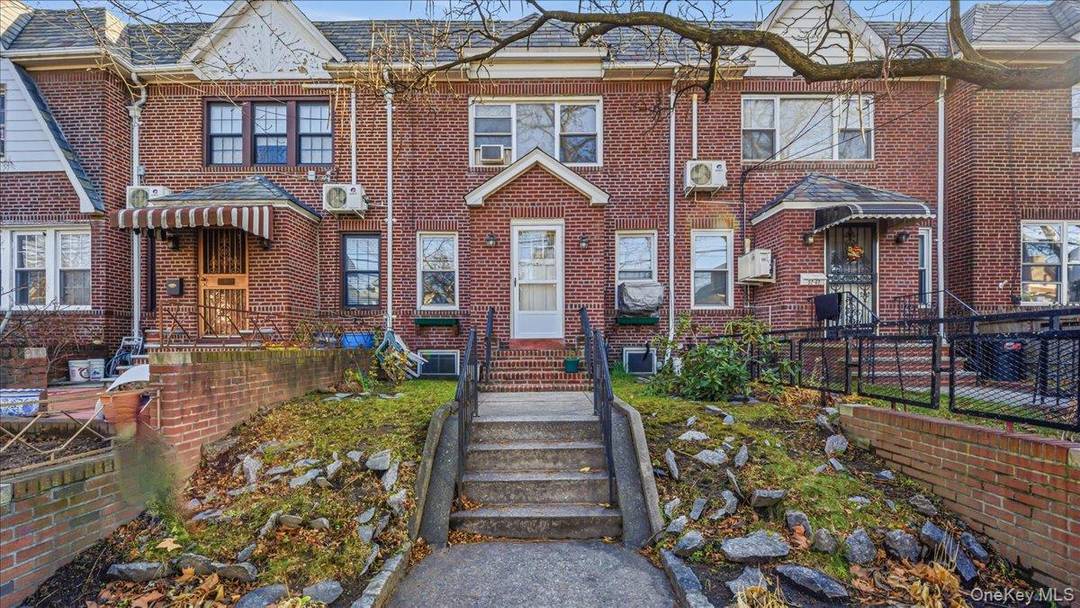 Located in a quiet tree lined residential neighborhood moments from the heart of the city.