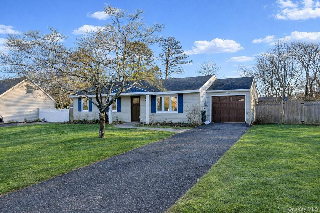 As you enter inside this 4 bedroom, 1 bath ranch in Ridge, you are welcomed into a bright living room filled with natural light and anchored by a striking wood ...