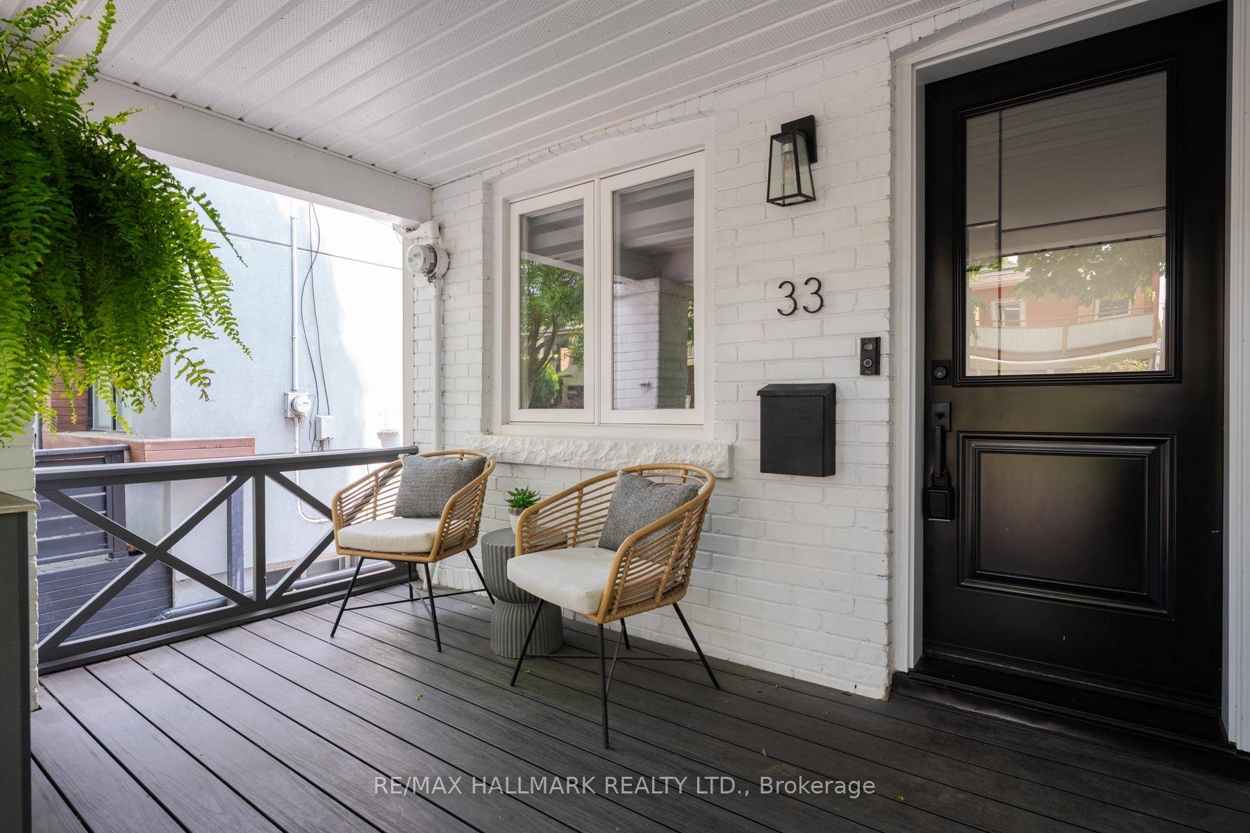 Welcome to 33 Ashdale Avenue.