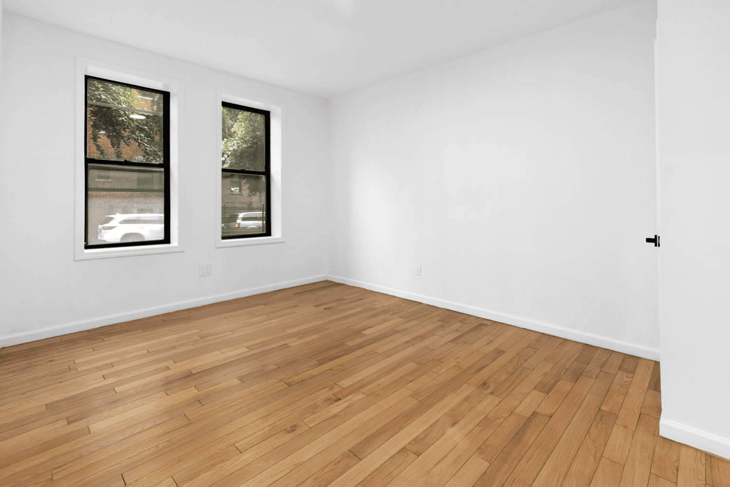 This beautifully renovated 3 bedroom, 1 bath residence is filled with natural light and outfitted with top of the line finishes.