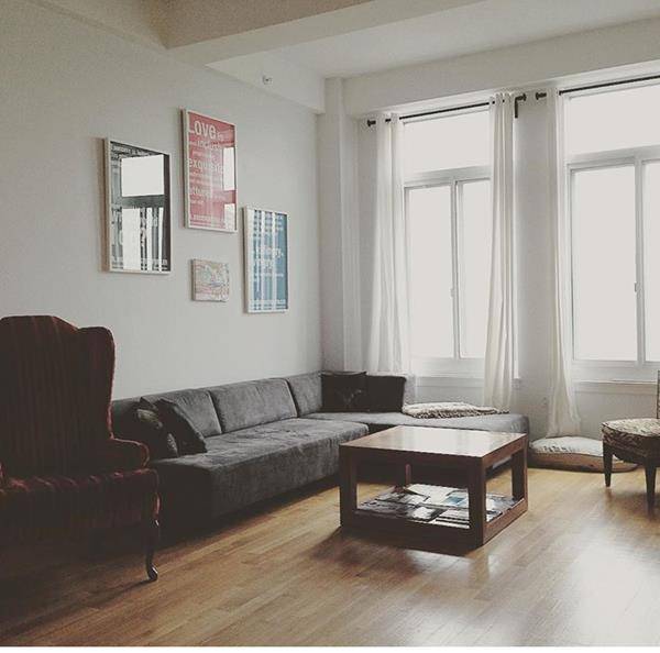 Investor unit ; Tenant in place April 30, 2026 Excellent Rent, Excellent investment.