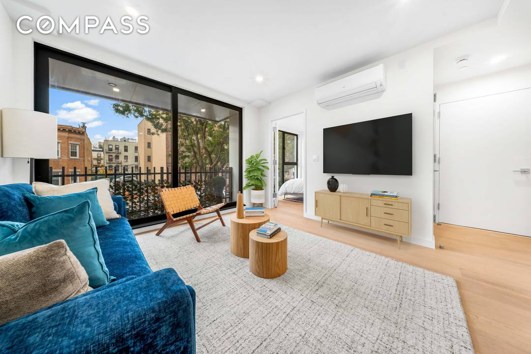 32 North A boutique condo rooted in the heart of Astoria 32 North redefines boutique living in Astoria with seven impeccably crafted one and two bedroom residences, offering private outdoor ...