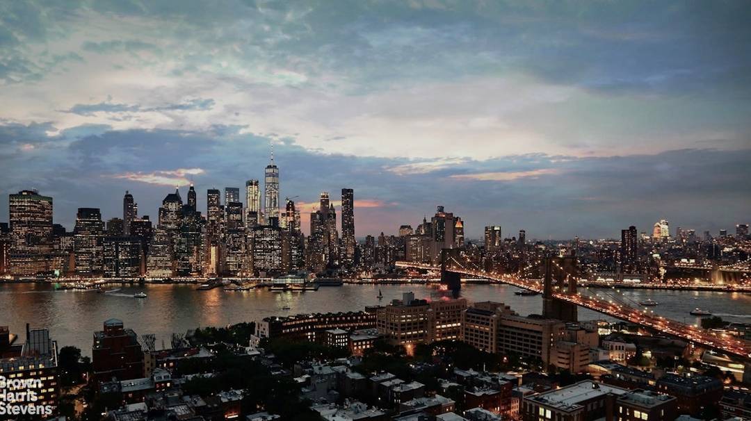 Rare opportunity to purchase a spacious high floor corner 3 bedroom, 2 bathroom home with uninterrupted sweeping views of city and Harbor.