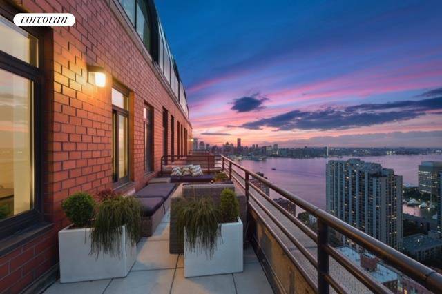 Crown Jewel of Liberty Court Condominium and an entertainer's dream home !