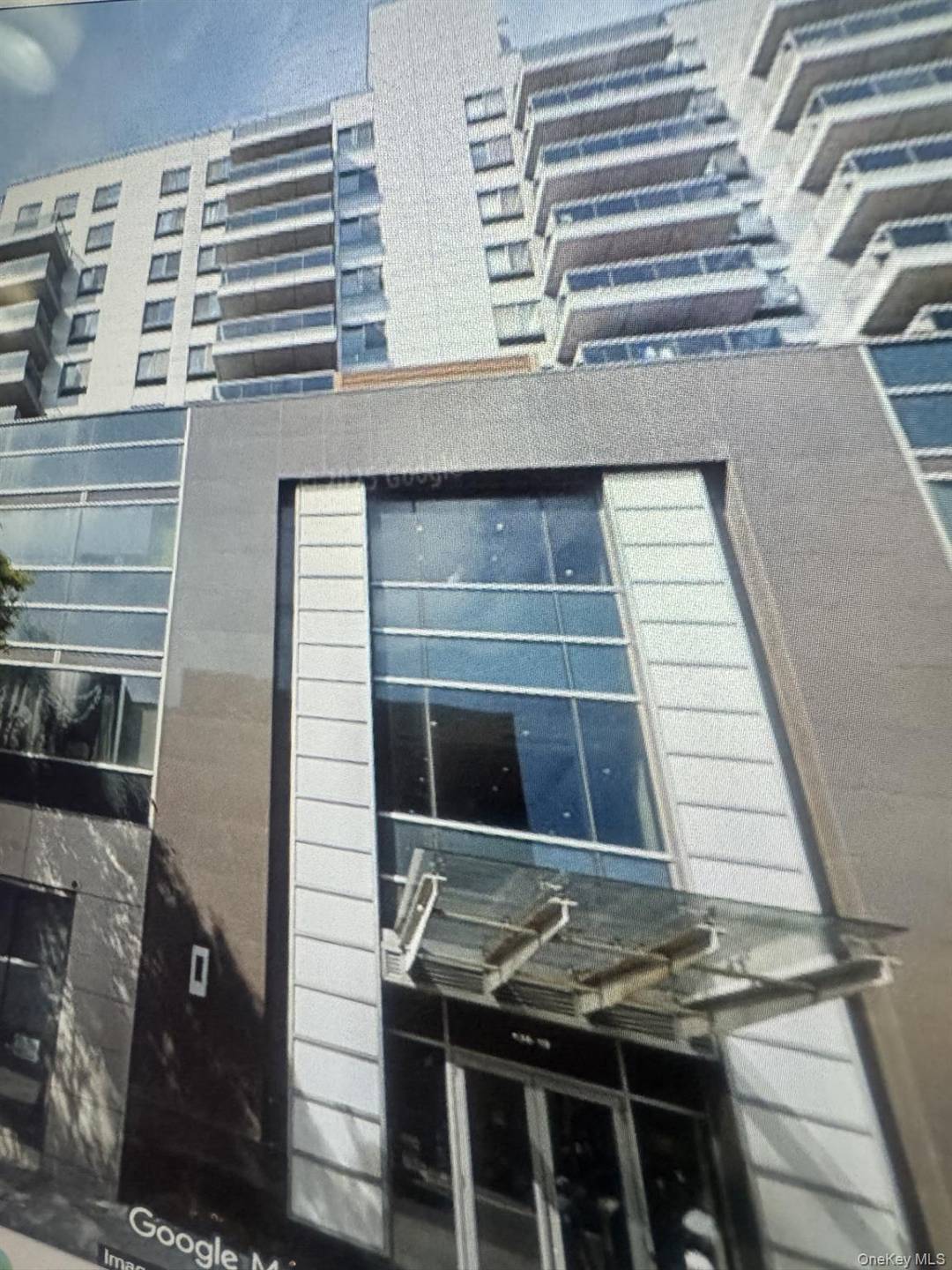 Rental 3 Bedrooms, 2 Bathrooms in downtown Flushing ?