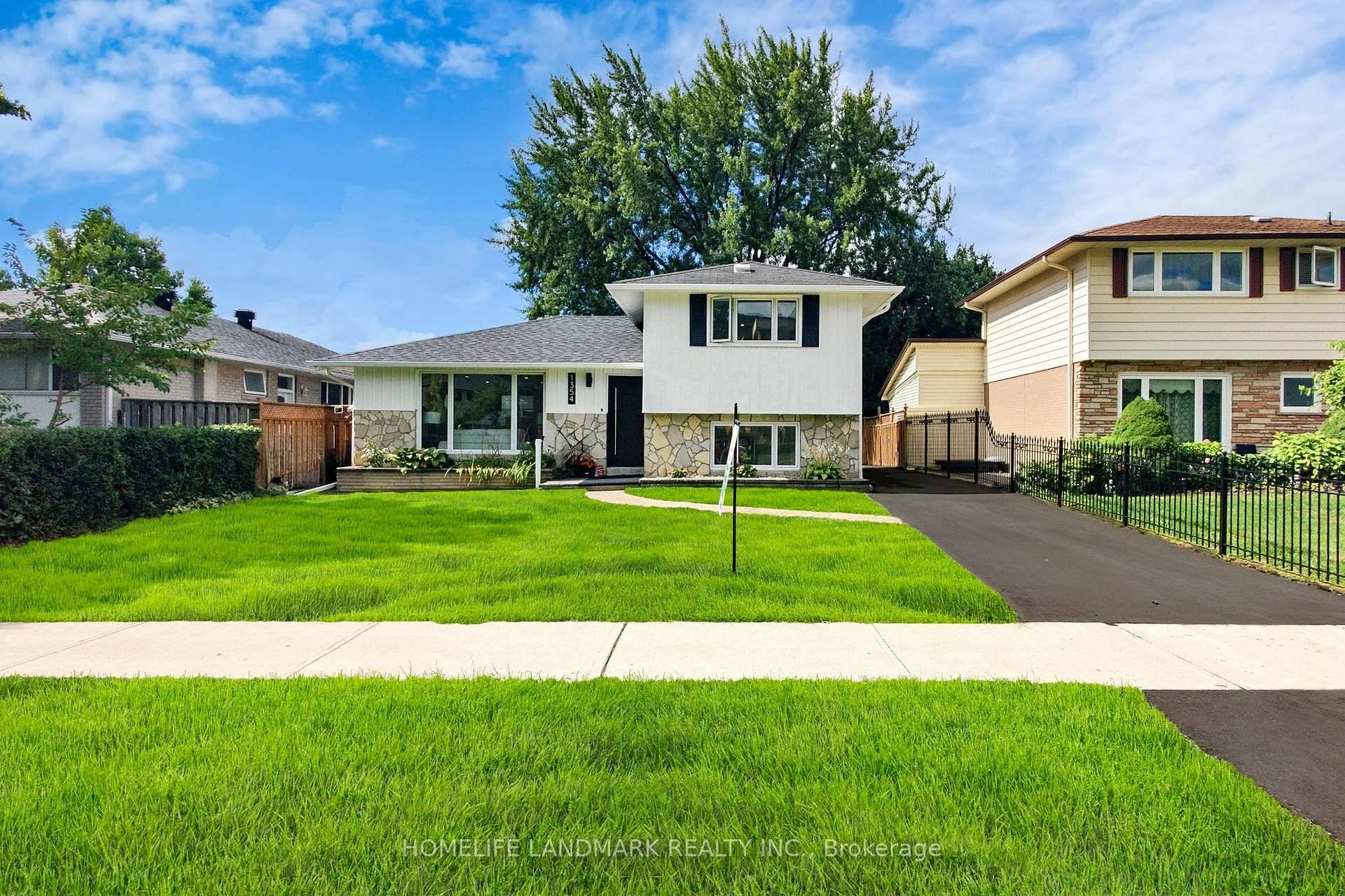 Fully renovated and move in ready, this spacious 4 bedroom side split home in the heart of Clarkson offers approximately 1, 244 sq.