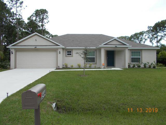 Welcome to 1544 Summit Road, a prime investment opportunity in the heart of Palm Bay.
