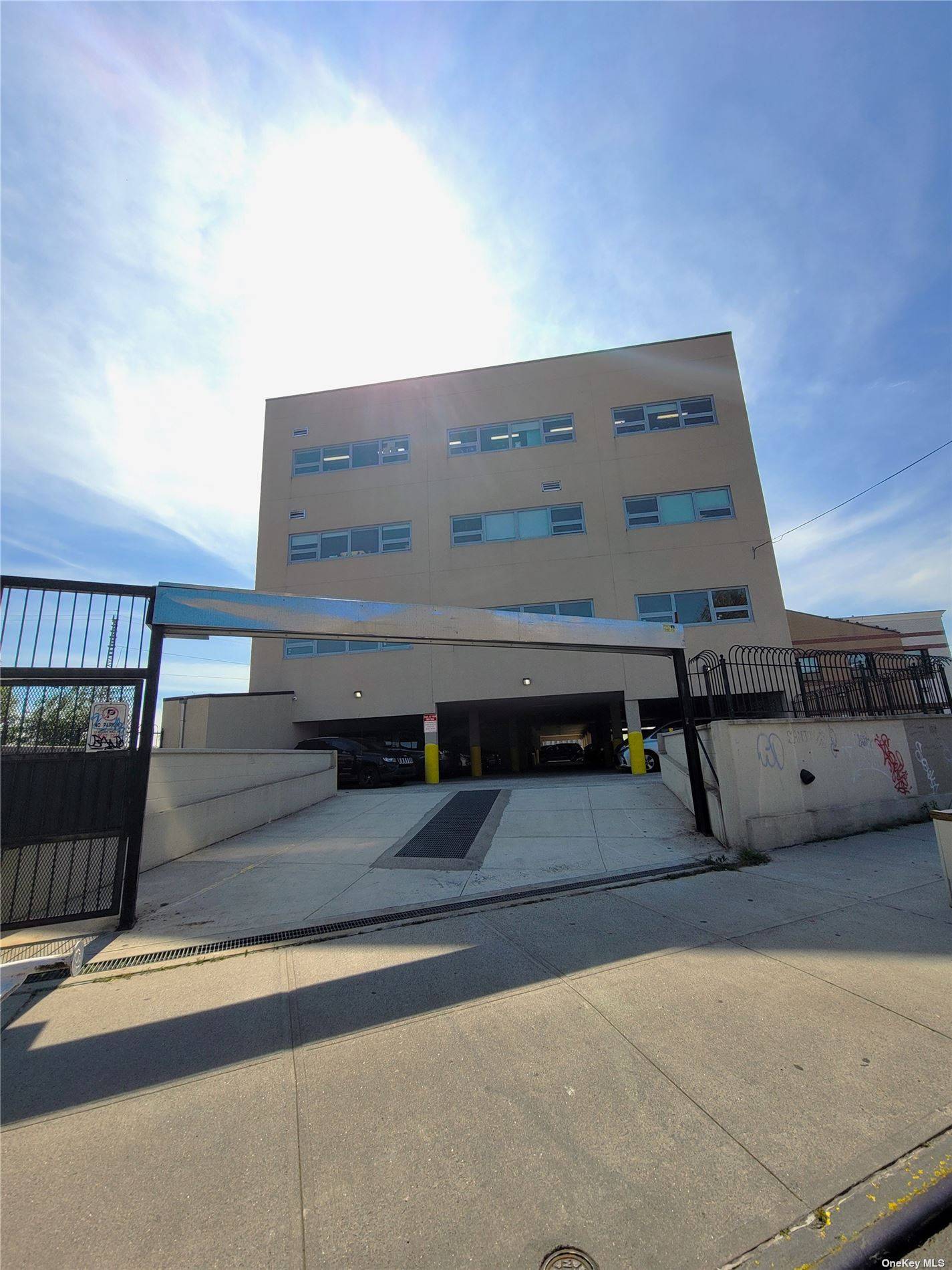 PRIME OFFICE SPACE AVAILABLE FOR LEASE ADDRESS 76 09 QUEENS BLVD ELMHURST, NY 11373 ALSO KNOWN AS 76 07 47 TH AVE ELMHURST, NY 11373 IDEAL USES Office Medical Wellness ...