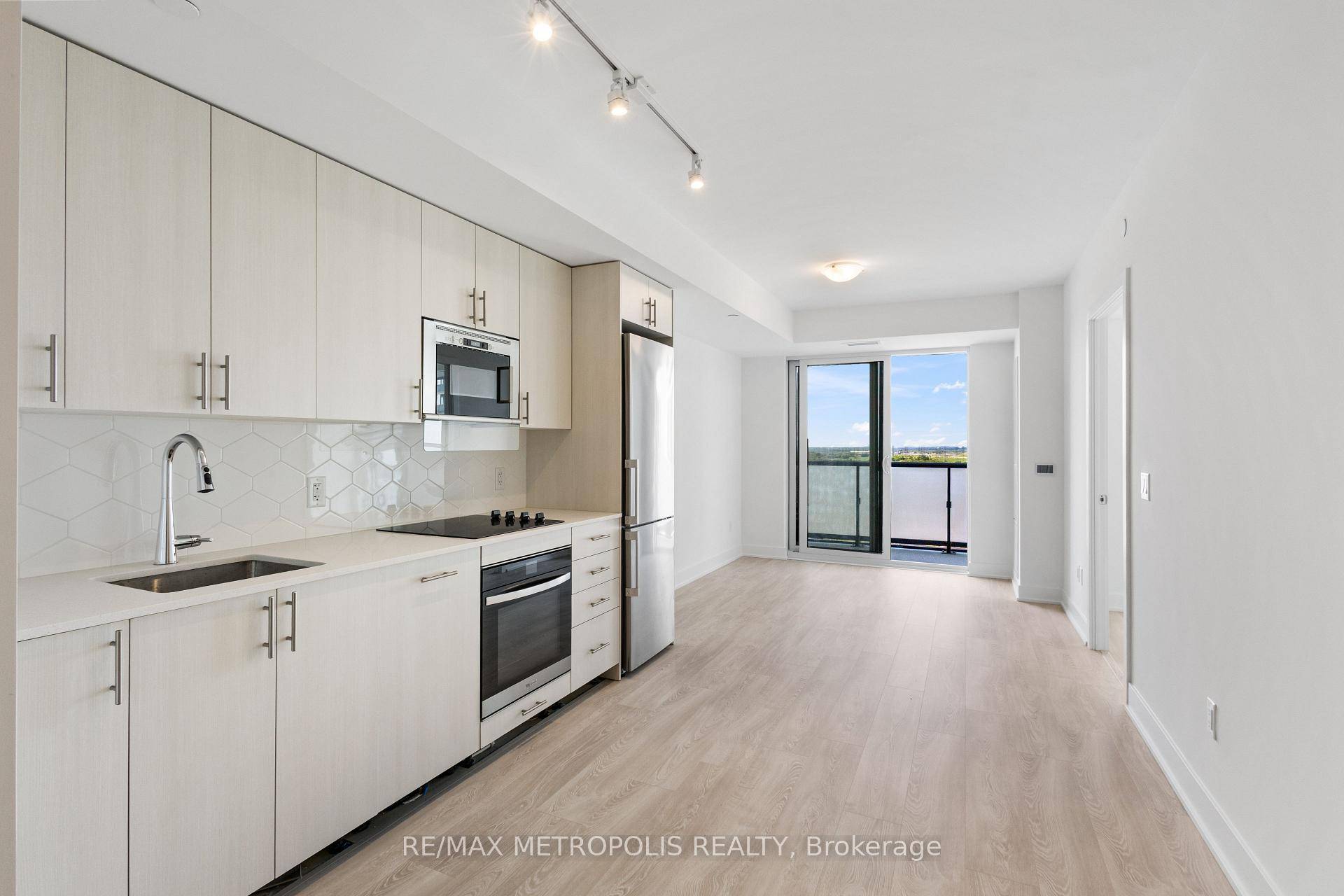 Stunning brand new, vibrant 1 Bed plus spacious Den and 2 full washrooms for lease in the heart of Windfields !