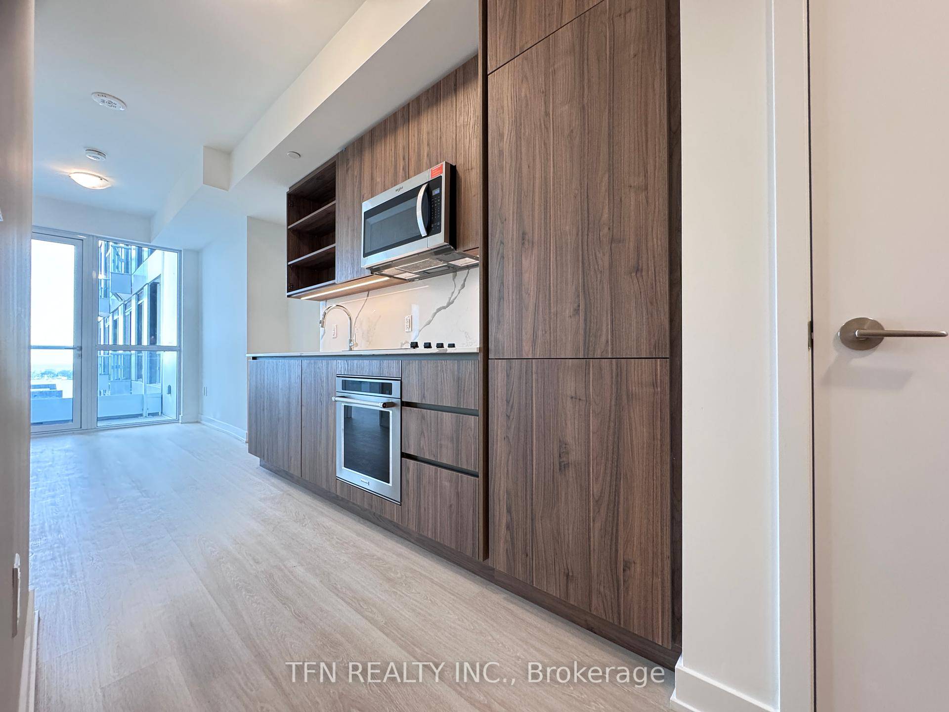 Brand New 1 Den approx 544 sqft.