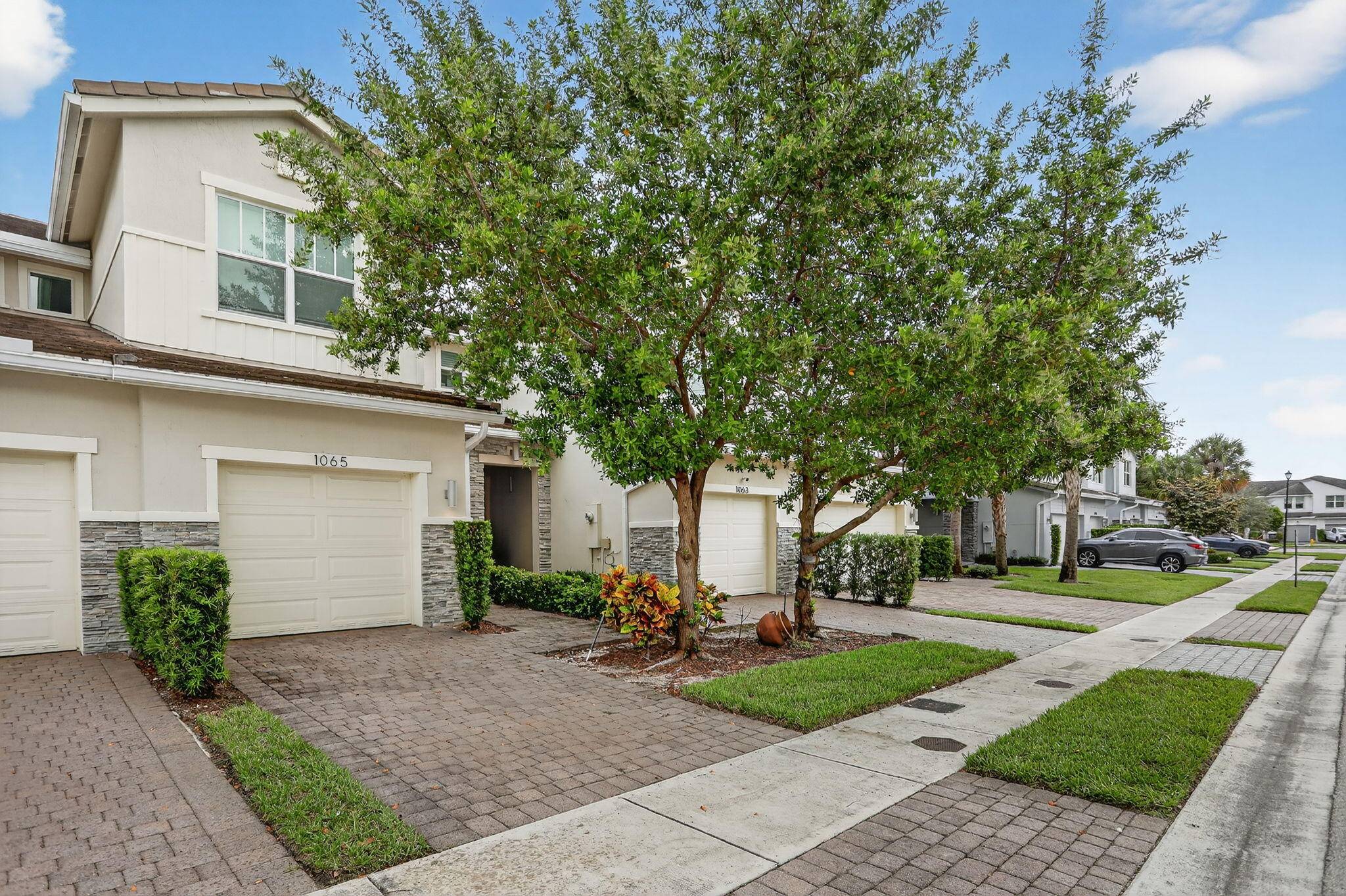 Welcome Home ! This meticulously updated 2 bed 2.