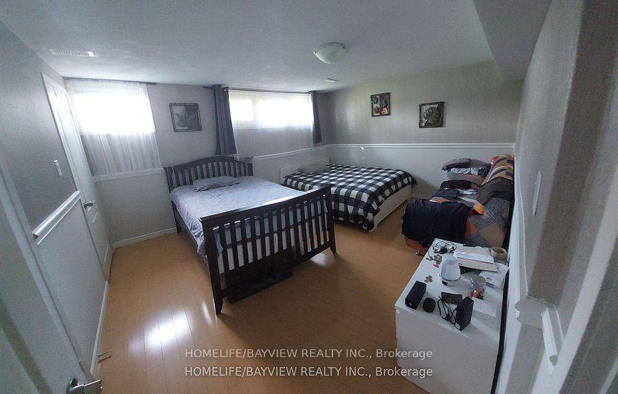 Basement apartment with a separate entrance, shared Laundry, 3 Pieces Bathroom, Minutes Away to Park, Bus Station amp ; Schools