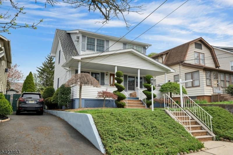 Welcome to this charming home located at 611 5th Avenue in Lyndhurst a wonderful opportunity to own a property full of character and potential.