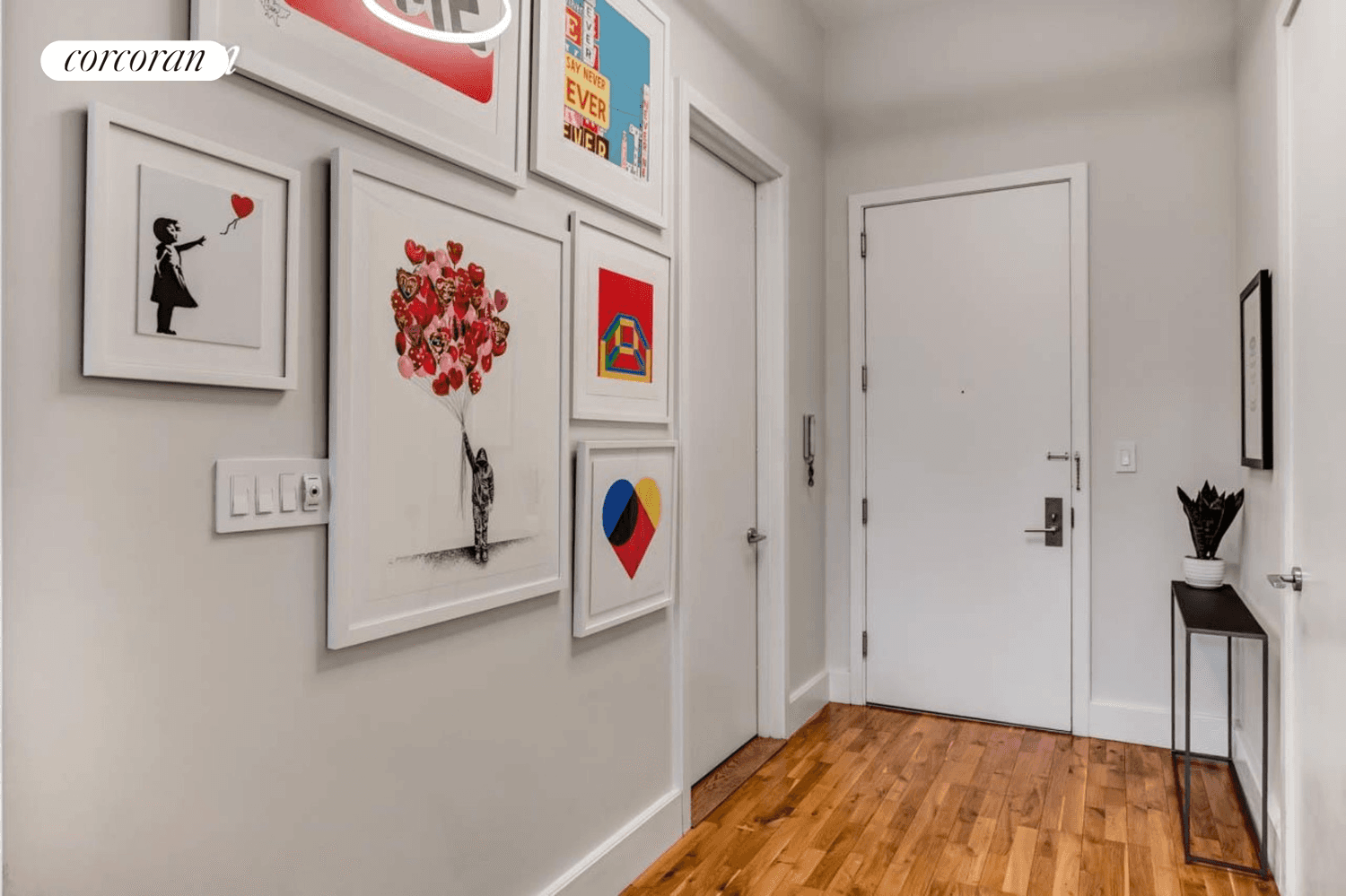 Welcome to One Brooklyn Bridge, the most full service iconic condo building in Brooklyn Heights.
