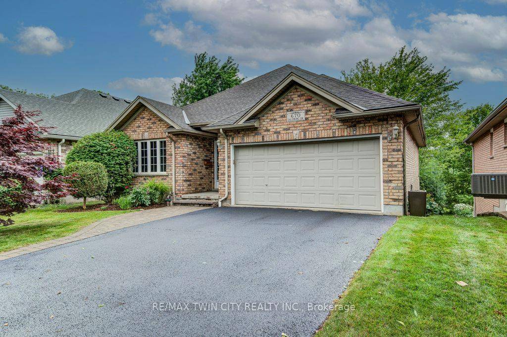 Welcome to this exceptional walkout bungalow in exclusive Rosewood Estates, nestled in Waterloos desirable Clair Hills neighbourhood.