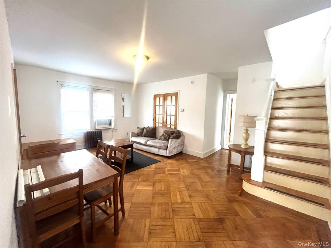 Welcome to Jamaica, Queens !