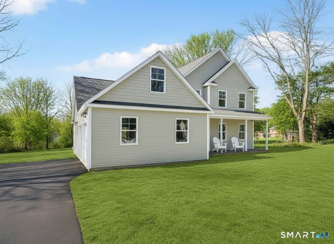 Brand new construction colonial ready for immediate occupancy !