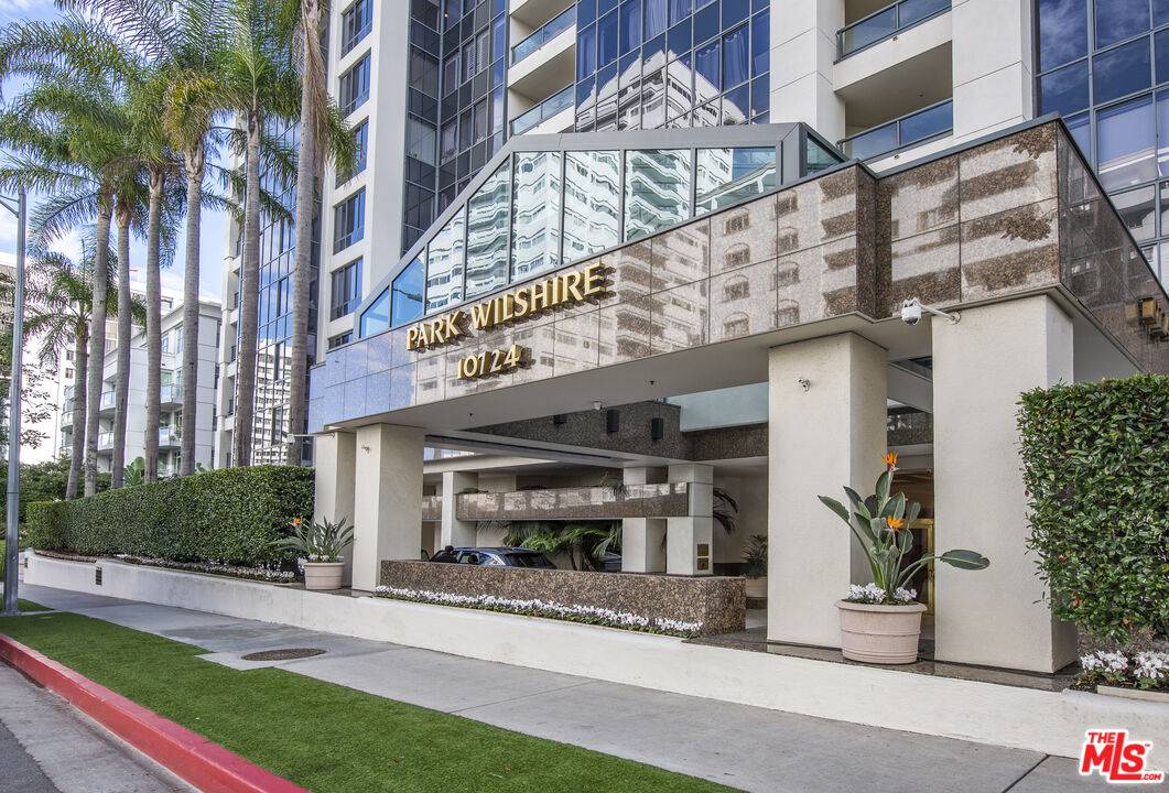 10724   Wilshire Blvd 2BR Westwood La